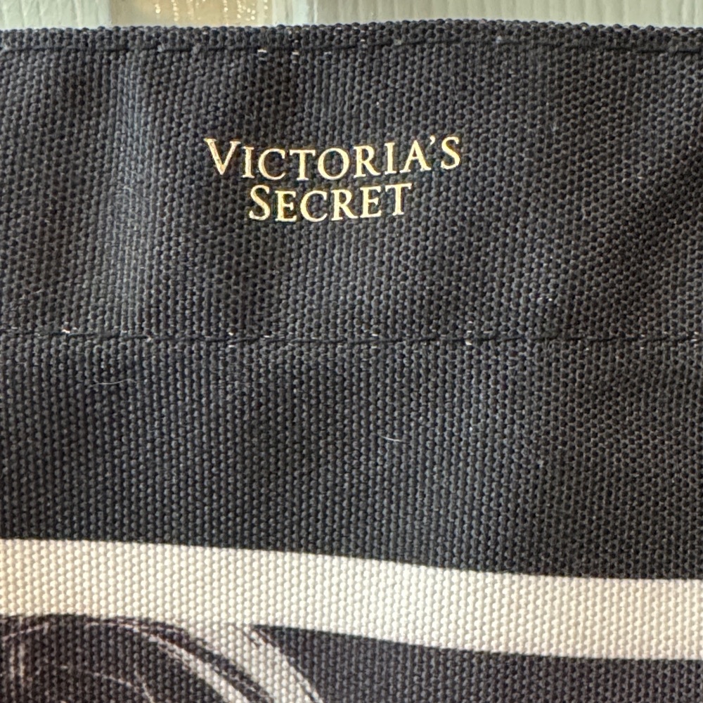 Victoria Secret Black and Pink Hello Graphic Tote Bag Like New - Picture 2 of 6